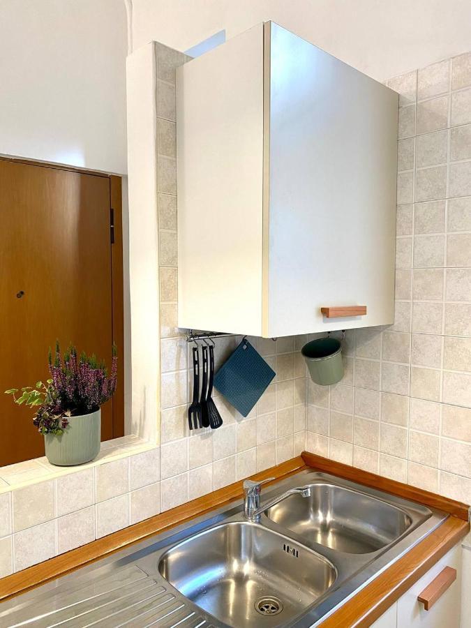 Appartamento Ringhiera House Tertulliano - Free Street Parking Nearby Milano Esterno foto