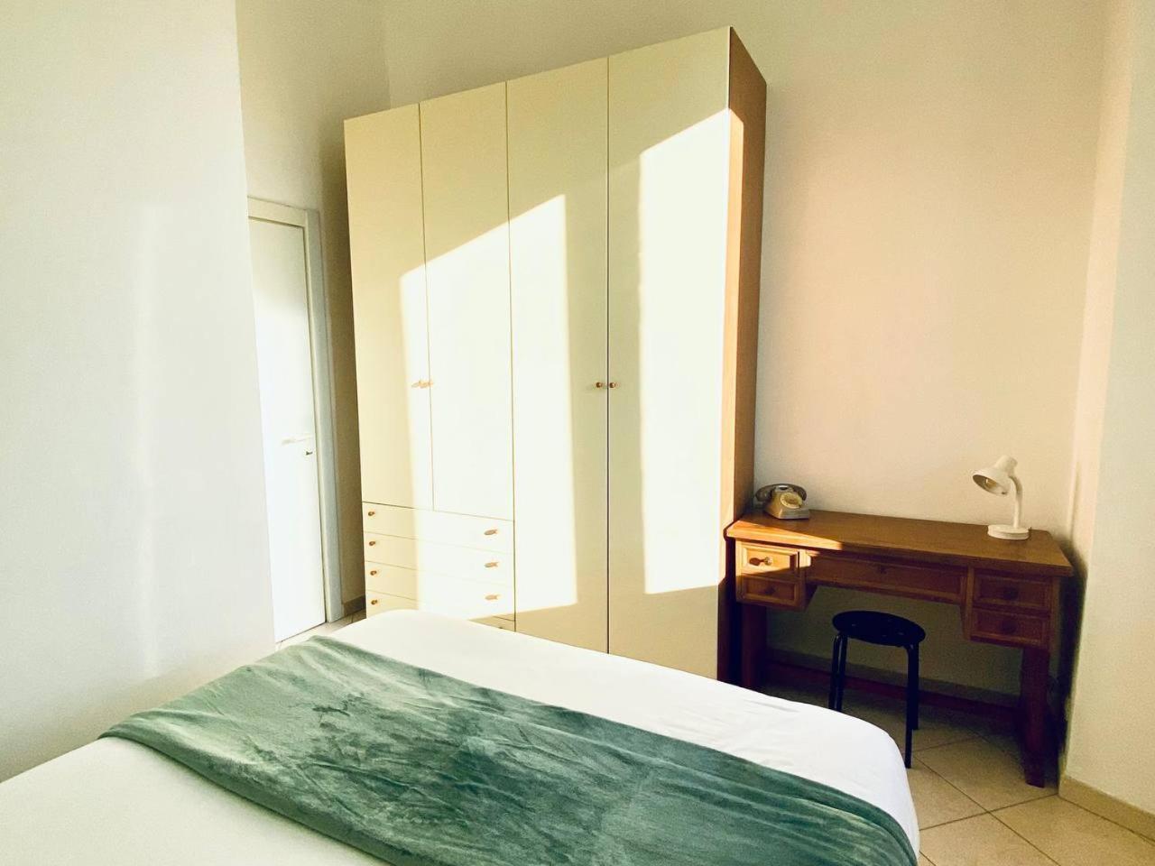 Appartamento Ringhiera House Tertulliano - Free Street Parking Nearby Milano Esterno foto